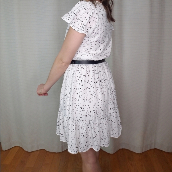 Black and White Ruffle Sleeve Dress - Picture 9 of 11